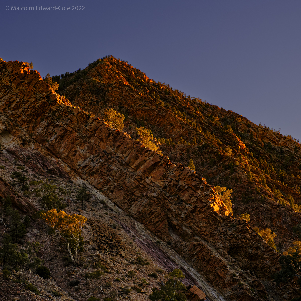 Sunrise hits the rockface, Barachina Gorge